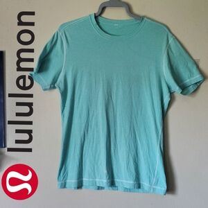 Lululemon men's workout athletic t-shirt